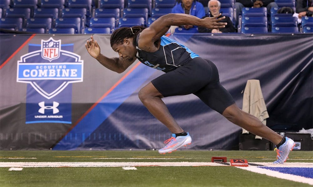 Running back Zamir White runs an official 4.40-second time in the 40-yard  dash at the 2022 combine