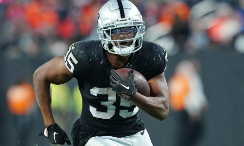 four running backs to buy, sell, or hold in dynasty leagues